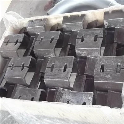 Bagaimana ukuran pakan bahan mempengaruhi keausan bagian pakaian ball mill?